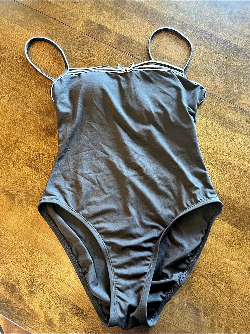 La Blanca Black One-Piece Swimsuit Size 8